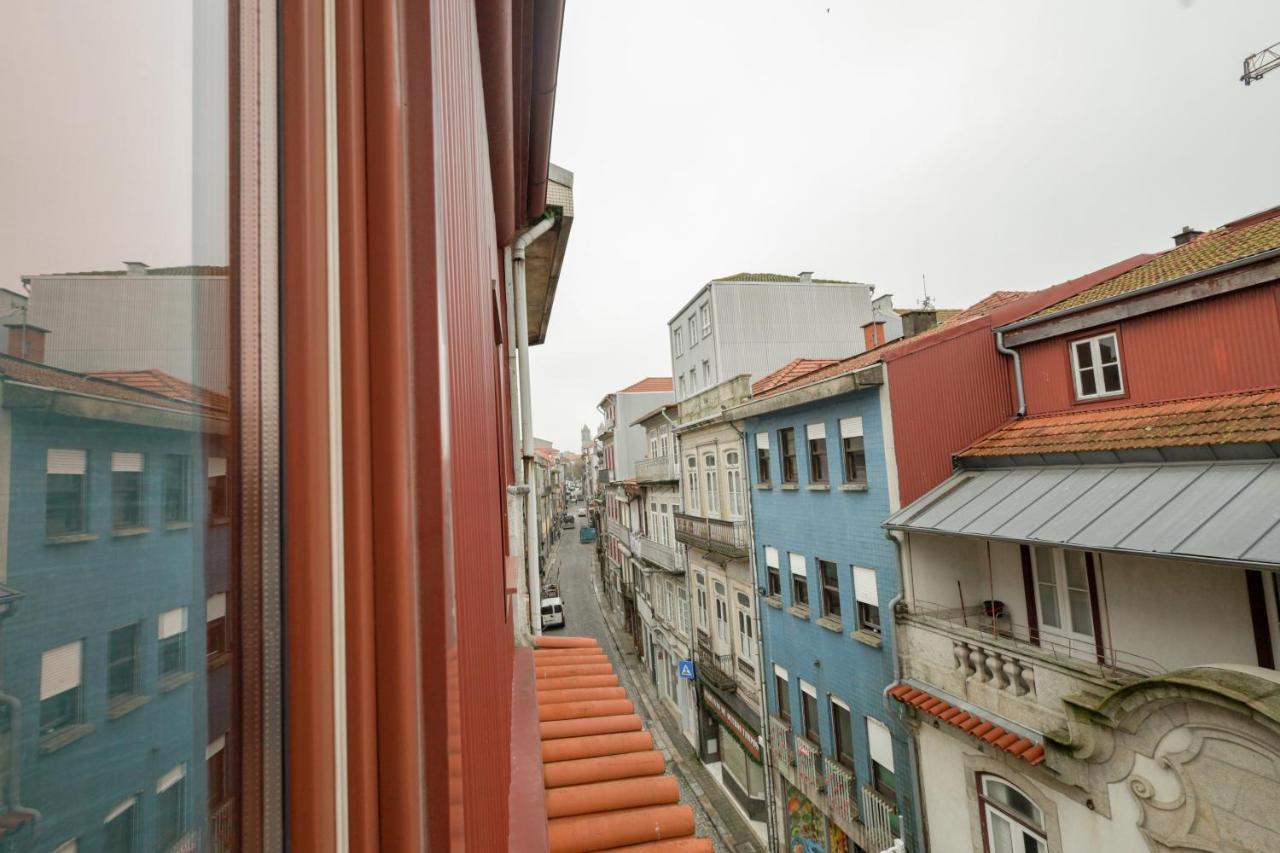 Martires Sweet Apts By Portocityhosts Exterior photo