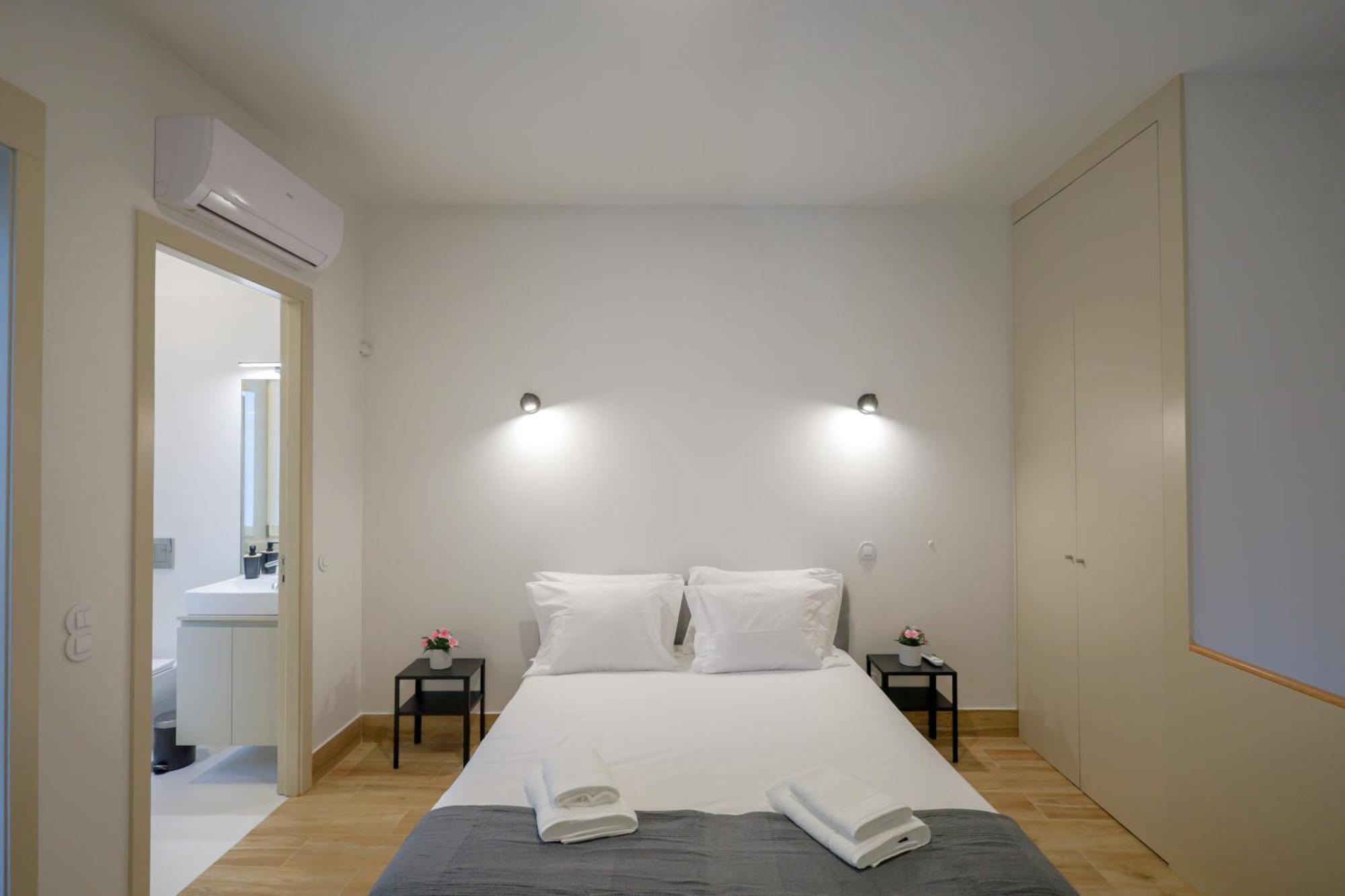 Martires Sweet Apts By Portocityhosts Exterior photo