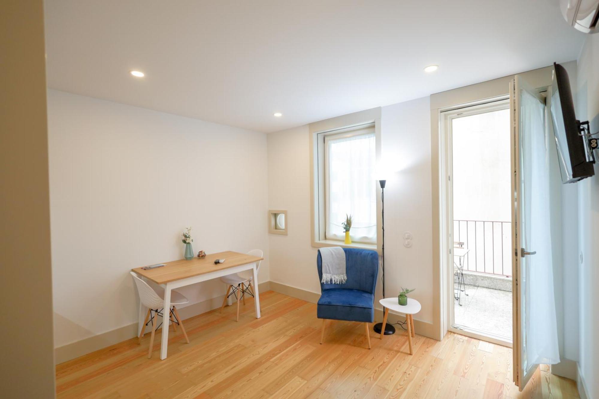 Martires Sweet Apts By Portocityhosts Exterior photo