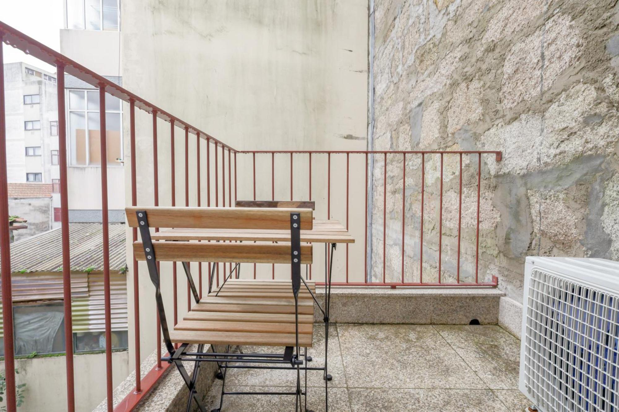 Martires Sweet Apts By Portocityhosts Exterior photo